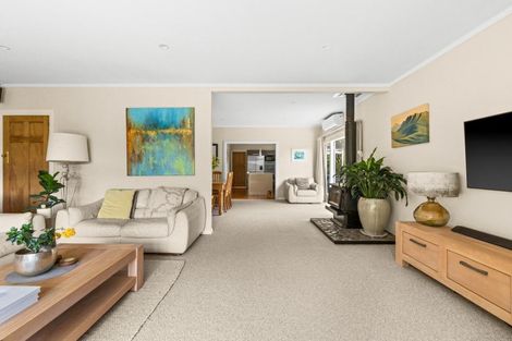 Photo of property in 137 Tauroa Road, Havelock North, 4130