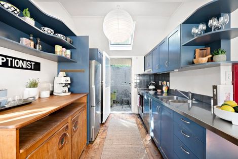 Photo of property in 20 Jackson Street, Island Bay, Wellington, 6023