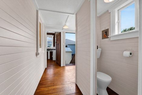 Photo of property in 22 Ngaio Street, Strandon, New Plymouth, 4312