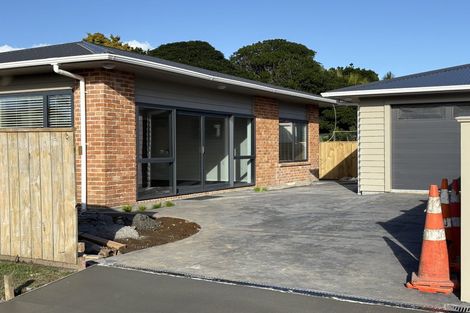 Photo of property in 2 Hawea Street, Ravensbourne, Dunedin, 9022