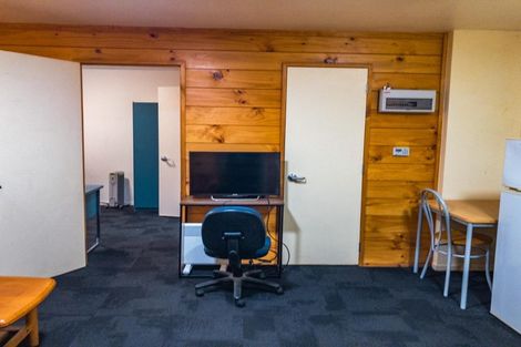 Photo of property in 3/125 Carrington Road, Point Chevalier, Auckland, 1025