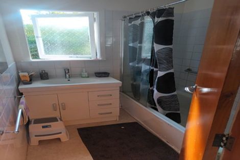 Photo of property in 54 Chippendale Crescent, Birkdale, Auckland, 0626