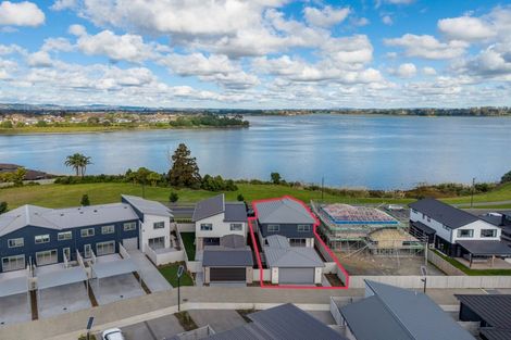 Photo of property in 109 Waituarua Drive, Takanini, Auckland, 2112