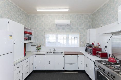 Photo of property in 84 Stout Street, Whataupoko, Gisborne, 4010