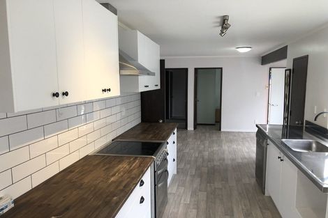 Photo of property in 21 Ngaio Place, Pukete, Hamilton, 3200