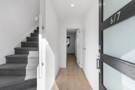 Photo of property in 6/7 South Pacific Place, Henderson, Auckland, 0612