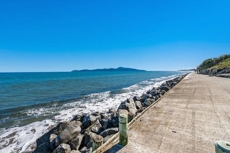 Photo of property in 1a Whareroa Road, Raumati South, Paraparaumu, 5032