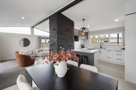 Photo of property in 9 Abraham Crescent, Milson, Palmerston North, 4414