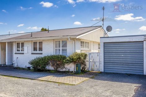 Photo of property in Capel Courts, 8/141a Clarence Street, Riccarton, Christchurch, 8011