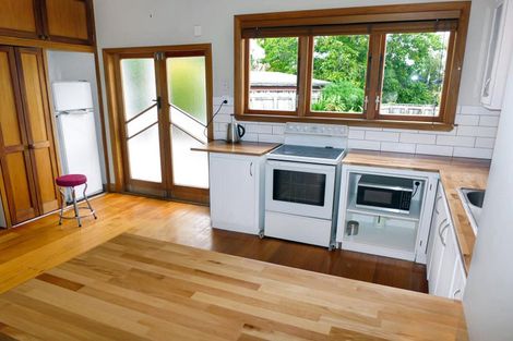 Photo of property in 2 Logan Avenue, Marewa, Napier, 4110