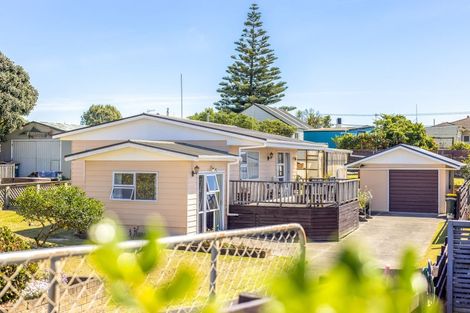 Photo of property in 31 Gawler Street, Te Horo Beach, Otaki, 5581
