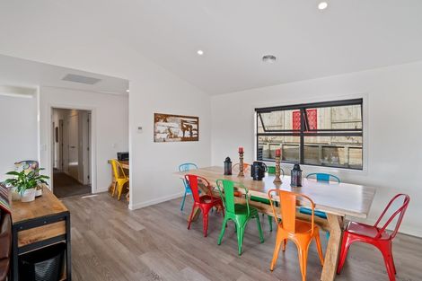 Photo of property in 3 Bargour Street, Wanaka, 9305