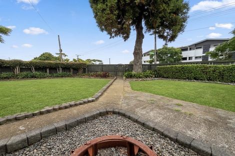 Photo of property in 33a Gloucester Road, Manurewa, Auckland, 2102