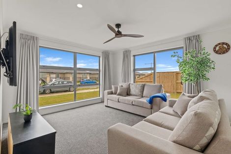 Photo of property in 36 Manawa Road, Papamoa Beach, Papamoa, 3118