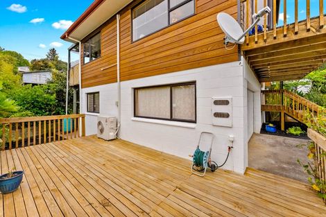 Photo of property in 1/12 Greenvalley Rise, Glenfield, Auckland, 0629