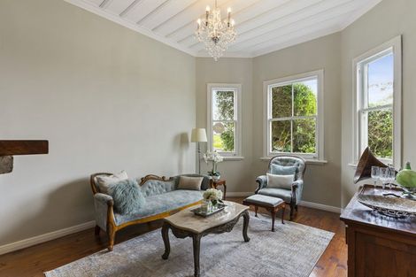 Photo of property in 25 Huka Road, Birkenhead, Auckland, 0626