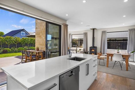 Photo of property in 22 Awa Place, Rangiora, 7400