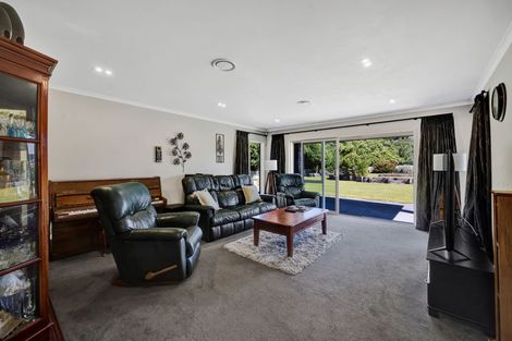 Photo of property in 1 Elizabeth Grove, Stratford, 4332