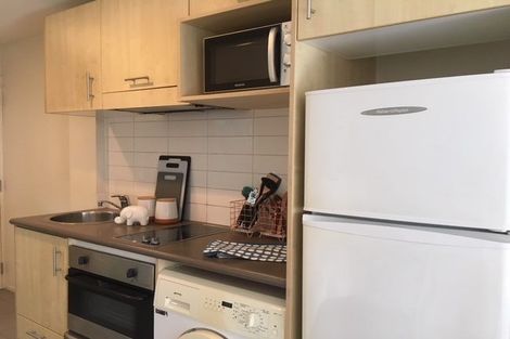 Photo of property in Tower Hill Apartments, 2g/1 Emily Place, Auckland Central, Auckland, 1010