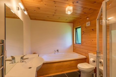 Photo of property in 12 Tai Close, Kaiuma Bay, Havelock, 7178