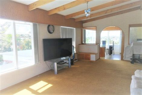 Photo of property in 2/233 Birkdale Road, Birkdale, Auckland, 0626