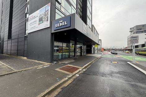 Photo of property in Proximity Apartment Hotel, 172 Thorndon Quay, Pipitea, Wellington, 6011