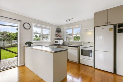 Photo of property in 2/300 Rangatira Road, Beach Haven, Auckland, 0626