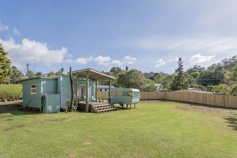 Photo of property in 5a Ocean Beach Road, Tairua, 3508