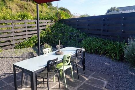 Photo of property in 21 Golf Vue Place, Castlecliff, Whanganui, 4501