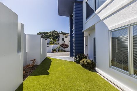 Photo of property in Dorset Cove, 90 Burnham Street, Seatoun, Wellington, 6022
