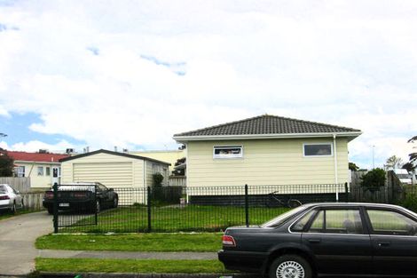 Photo of property in 11 Robert Skelton Place, Clendon Park, Auckland, 2103