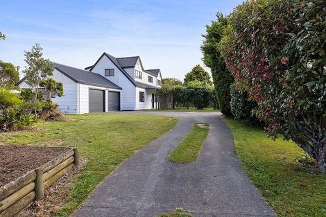 Photo of property in 11 Finer Place, Hawera, 4610