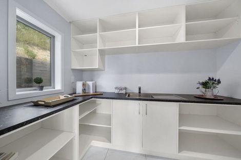 Photo of property in 15 Bickerton Rise, Churton Park, Wellington, 6037