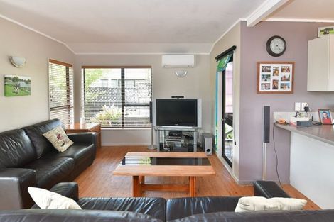 Photo of property in 118 Florence Avenue, Orewa, 0931