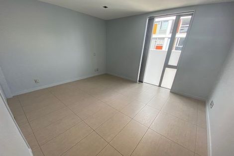 Photo of property in Piermont Apartments, 3a/82 Cable Street, Te Aro, Wellington, 6011