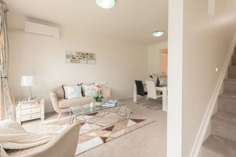 Photo of property in 88/2 Armoy Drive, East Tamaki, Auckland, 2016