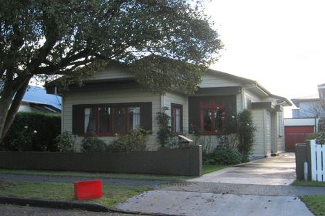 Photo of property in 6 Campaign Street, Napier South, Napier, 4110
