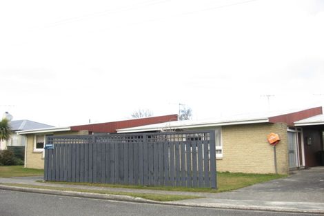 Photo of property in 32 Mckerrow Street, Te Anau, 9600