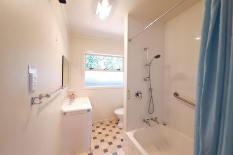 Photo of property in 2/200 Withells Road, Avonhead, Christchurch, 8042