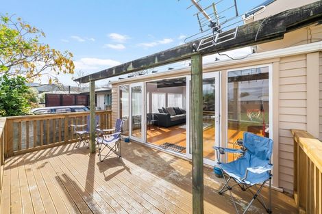 Photo of property in 40 Moeraki Road, Maoribank, Upper Hutt, 5018