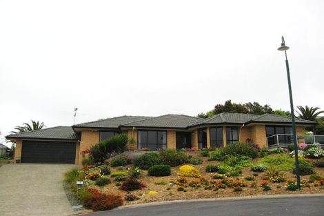 Photo of property in 7 Roseville Road, Gulf Harbour, Whangaparaoa, 0930