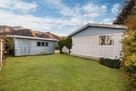 Photo of property in 10 Adamson Drive, Arrowtown, 9302