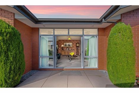 Photo of property in 2/10 Rata Street, Riccarton, Christchurch, 8041