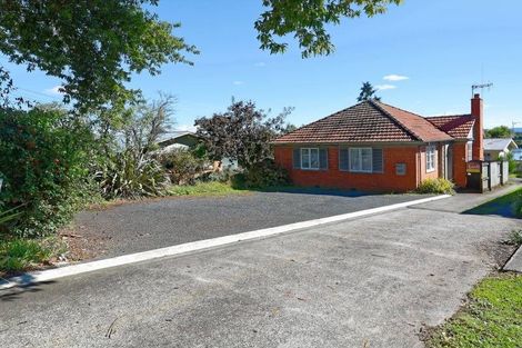 Photo of property in 96 Forest Lake Road, Forest Lake, Hamilton, 3200