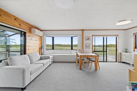 Photo of property in 350 Papamoa Beach Road, Papamoa Beach, Papamoa, 3118