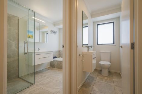 Photo of property in 24 Debenham Drive, Whitianga, 3510