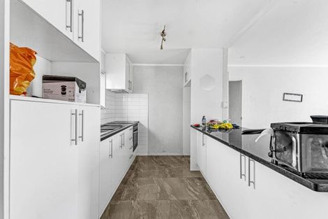 Photo of property in 2/6 Trounson Avenue, Clendon Park, Auckland, 2103