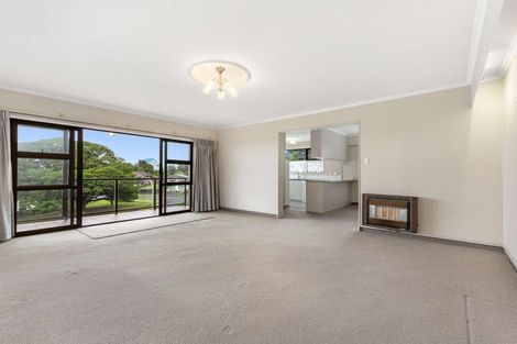 Photo of property in 5 Saint Ives Grove, Whalers Gate, New Plymouth, 4310