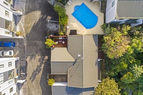 Photo of property in 10/69 Target Road, Totara Vale, Auckland, 0629