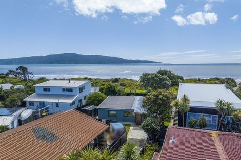 Photo of property in 195a Manly Street, Paraparaumu Beach, Paraparaumu, 5032